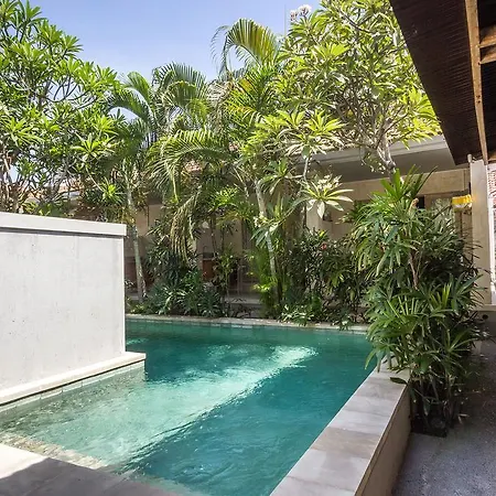 Hotel Reddoorz @ Sanur 2